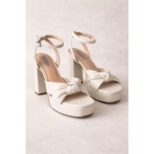 Steve Madden Sandals Sz 9.5 Off White Platform Block Strappy Knot Padded Wedding